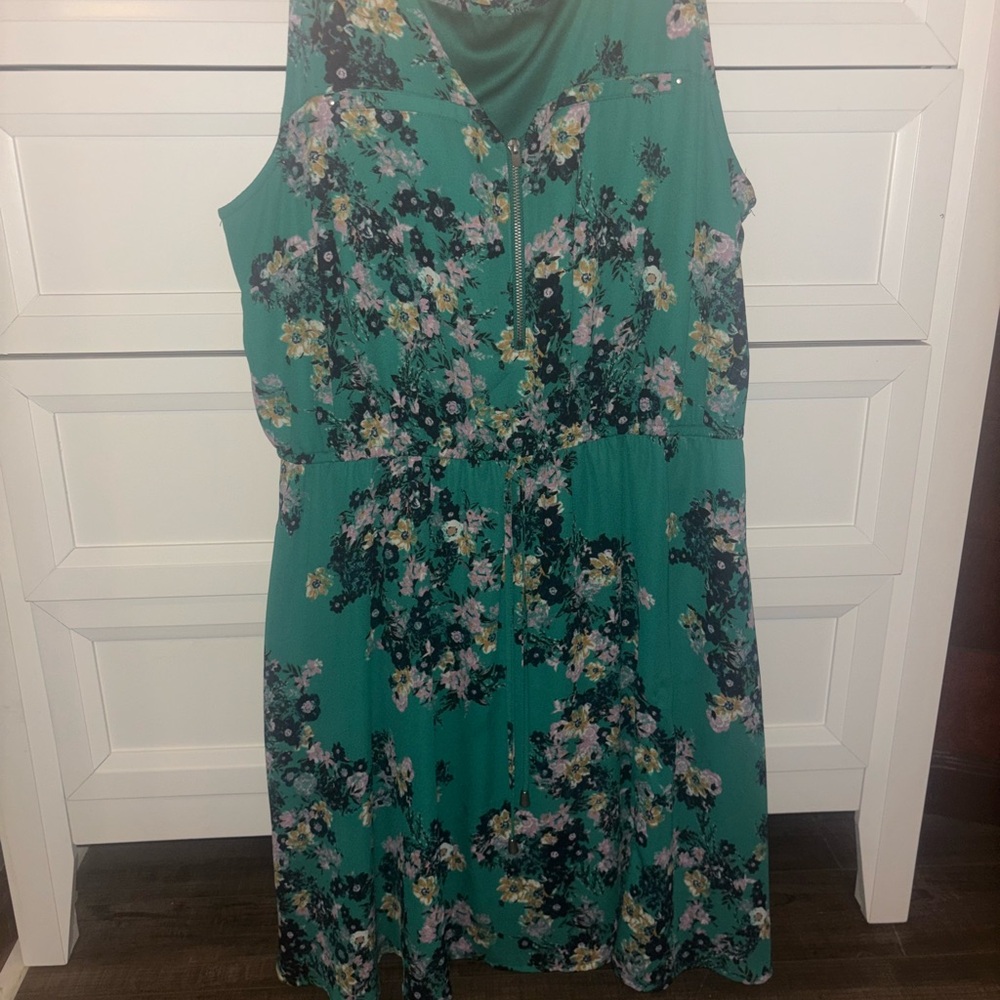 Maurices Green Floral Midi Dress Zip front